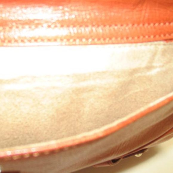 *Charles David Messenger Shoulder Rust Leather Bag - Picture 7 of 7